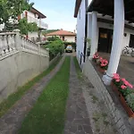 Daire Butinar Pri Kapitanu Ankaran