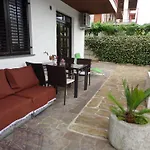 Daire Butinar Pri Kapitanu *