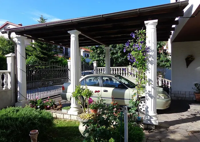 Butinar Pri Kapitanu