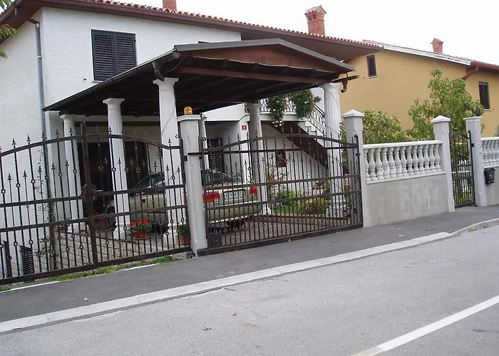 Butinar Pri Kapitanu *