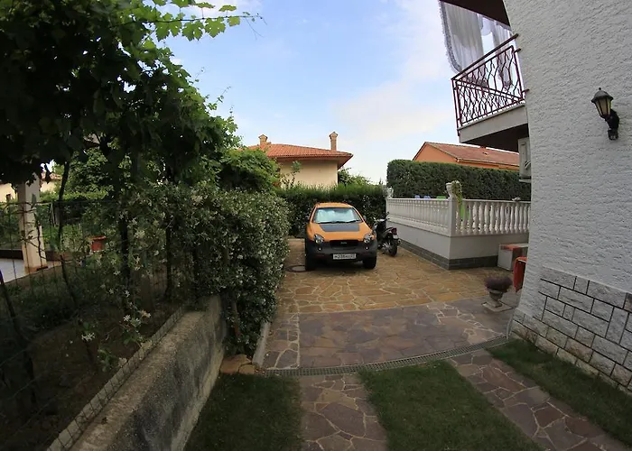 Butinar Pri Kapitanu Apartment Ankaran